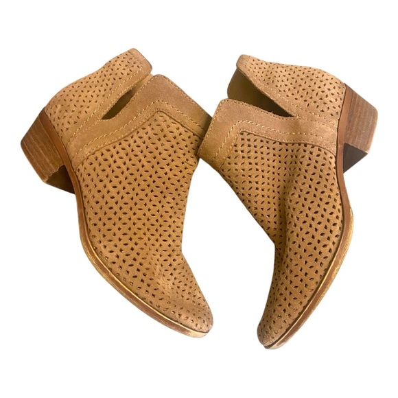 Lucky Brand Basel Leather Laser Cut Perforated Ankle Booties sz 6.5 Brown - Picture 2 of 6